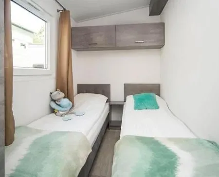 Ferienhaus Domek Kempingowy Chałupy